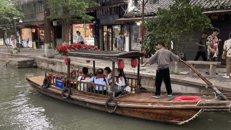 Zhujiajiao & Shanghai:Small Group Tour Water Town to Skyline - Good To Know