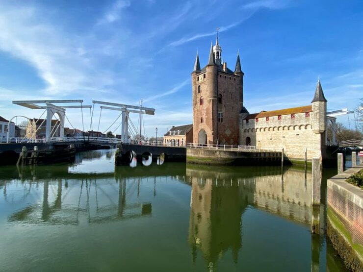 Zierikzee: City Tour With Guide Legends Nl/En Private Tour - Highlights of the City Tour