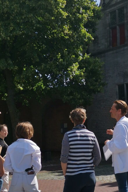 Zierikzee: City Tour With Guide Legends Nl/En Private Tour - Engaging Storytelling and Legends