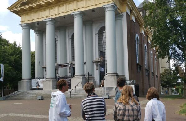 Zierikzee: City Tour With Guide Legends Nl/En Private Tour - Cultural Experiences and Local Recommendations