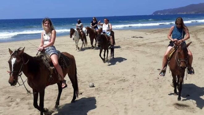 Zihuatanejo: Horseback Riding on the Beach - Itinerary