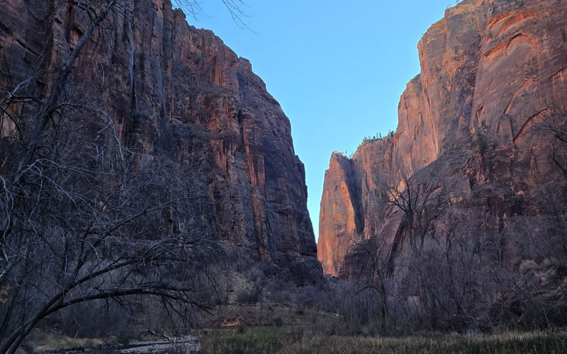Zion National Park Canyon Overlook and Riverside Walk Hiking Tour - How demanding is the hiking?