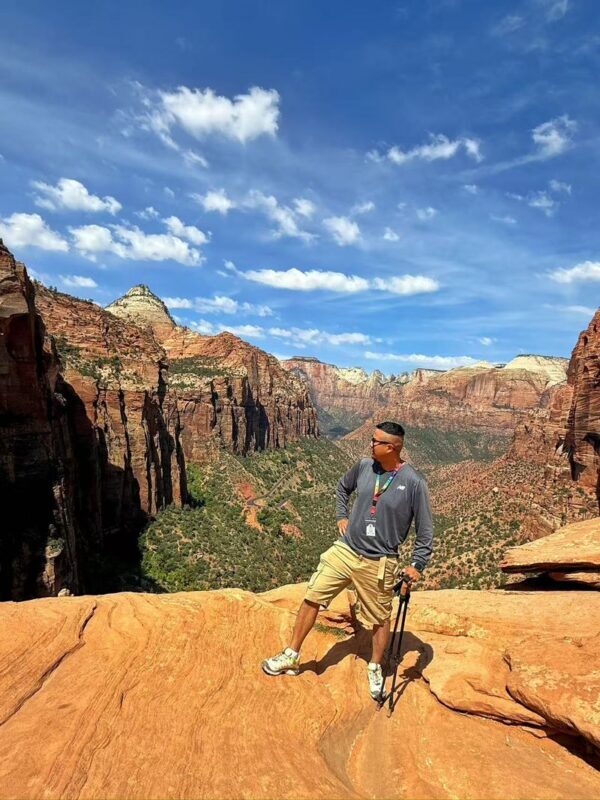 Zion National Park Canyon Overlook and Riverside Walk Hiking Tour - February can mean fewer people, but not a guarantee