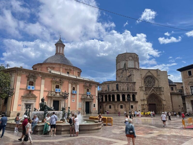 Zoom Through Valencia: Top 25 Hotspots on E-Scooters - Immerse Yourself in Arts and Culture