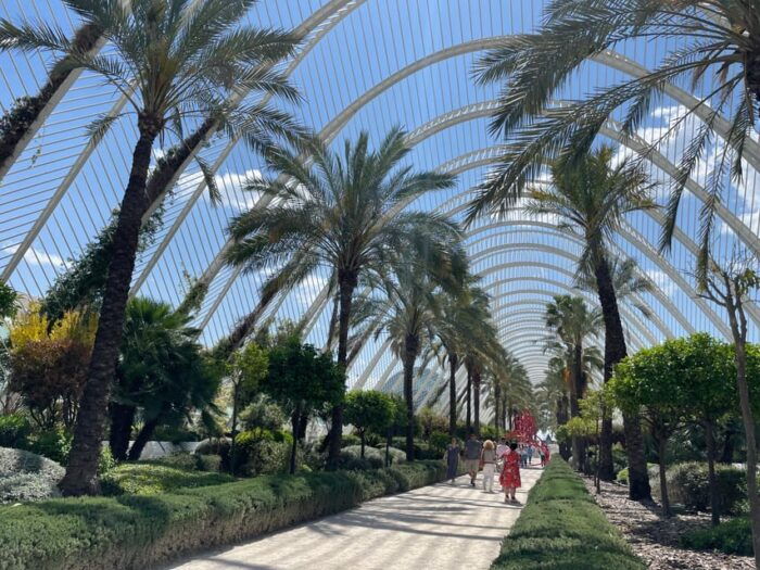 Zoom Through Valencia: Top 25 Hotspots on E-Scooters - Frequently Asked Questions
