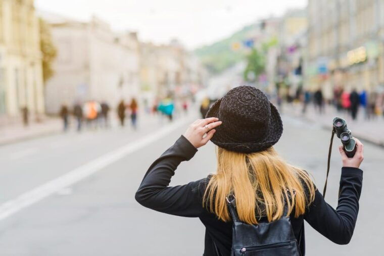 Zug: Express Walk With a Local in 60 Minutes - Discovering Best Bars, Cafes, and Restaurants