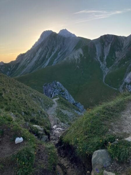 Zugspitze: Hiking Down via Gatterl to Ehrwald - Crossing the Border