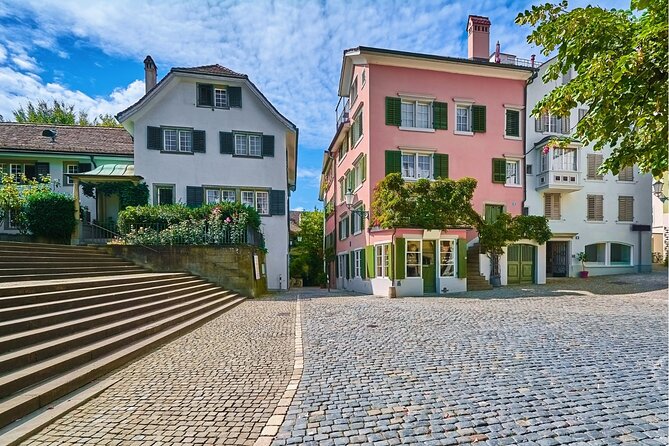 Zurich: 2 Hours Guided City Sightseeing Tour With Lake Cruise - Questions and Terms
