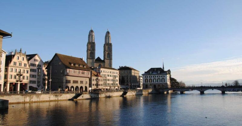 Zurich: 360° City Walk Including Hidden Spots - Good To Know