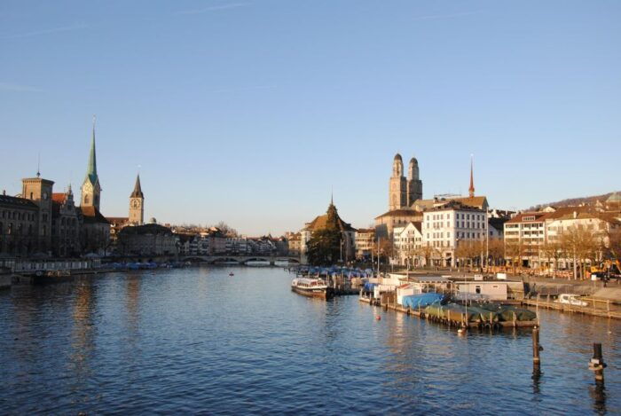 Zurich: 360° City Walk Including Hidden Spots - Traveler Testimonials