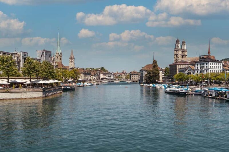 Zurich: 360° City Walk Tour Including Hidden Spots - The Food and Drink Tastings