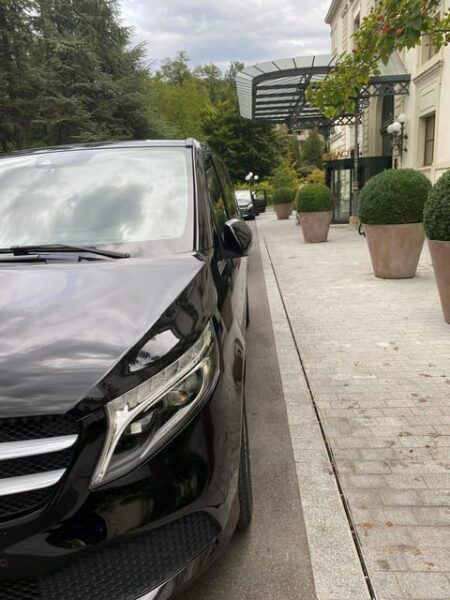 Zurich Airport Transfer To/From GRINDELWALD for Every Budget - Swiss Travel Experiences