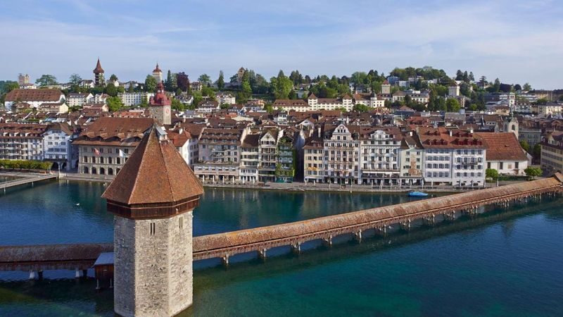 Zurich Chapel Bridge & Lion Monument Full-Day Small Group Tour - What the full-day format means for your plans