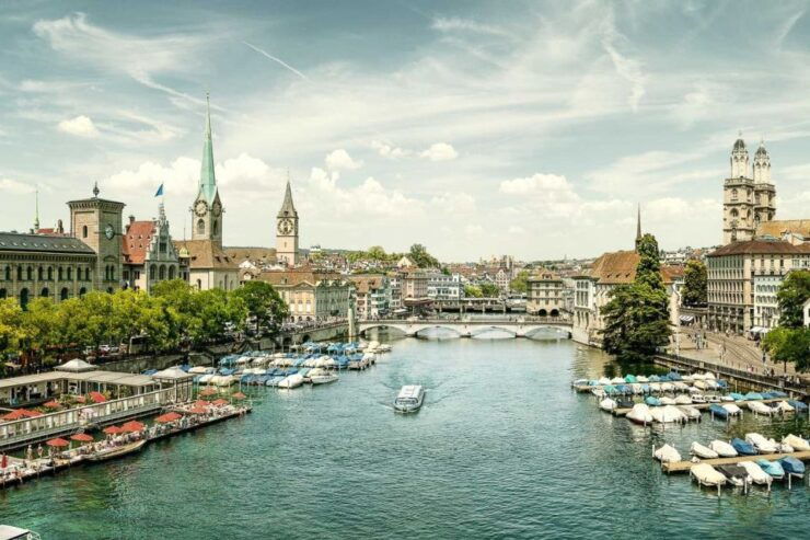 Zürich: City Tour, Cruise, and Lindt Home of Chocolate Visit - Review Summary