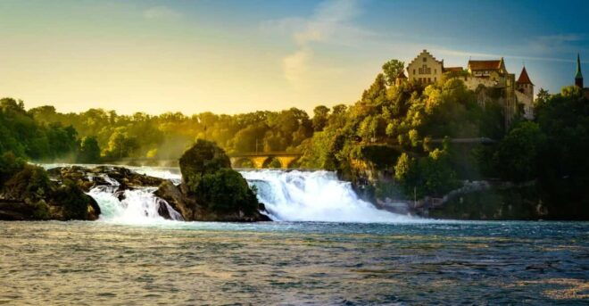 Zurich: City Tour & Stein Am Rhein and Rhine Falls - Tour Experience