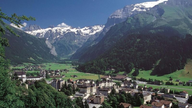 Zurich Engelberg & Lucerne Full-Day Bus Tour - From Zurich to two very different stops