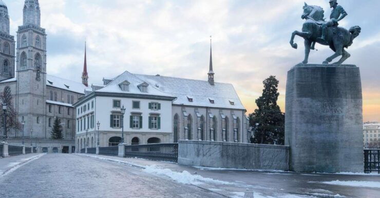 Zurich: First Discovery Walk and Reading Walking Tour - Experience Highlights