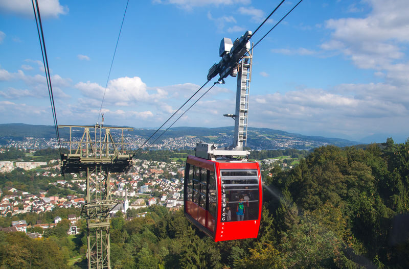 Zurich, Lake Cruise and Cable Car Half-Day Tour with Transport - Up to Felsenegg by cable car