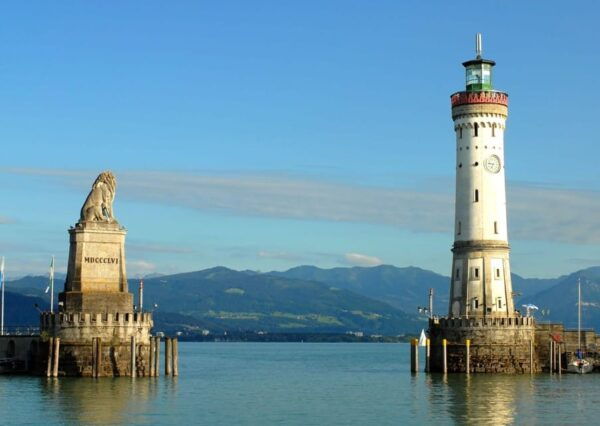 Zurich: Liechtenstein, Austria, Germany and Swiss Day Trip - Vaduz Castle and Peter-Kaiser-Platz