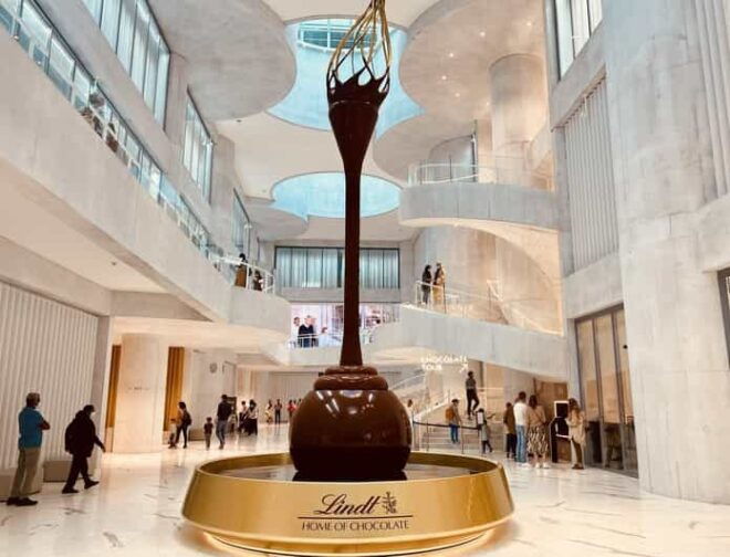 Zurich: Lindt Home of Chocolate, Lake Cruise Self-Guided - Exploring Zurichs Treasures