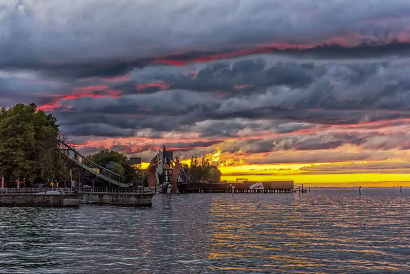 Zurich & Lucerne One-Day Private Alpine Countries Tour - Lindau: Germany’s harbor stop