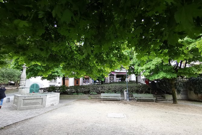 Zurich: Old Town History Walking Tour - Directions