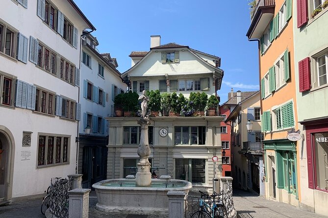 Zurich Old Town Walking Tour - Safety and Recommendation