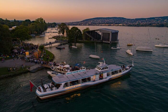 Zurich: Open Top Bus Sightseeing Tour With Optional Cruise - Accessibility and Restrictions