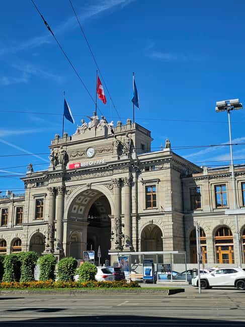 Zürich: Private Costumized Tour with Local Expert Tourguide - What to Expect from the Zurich Private Customized Tour