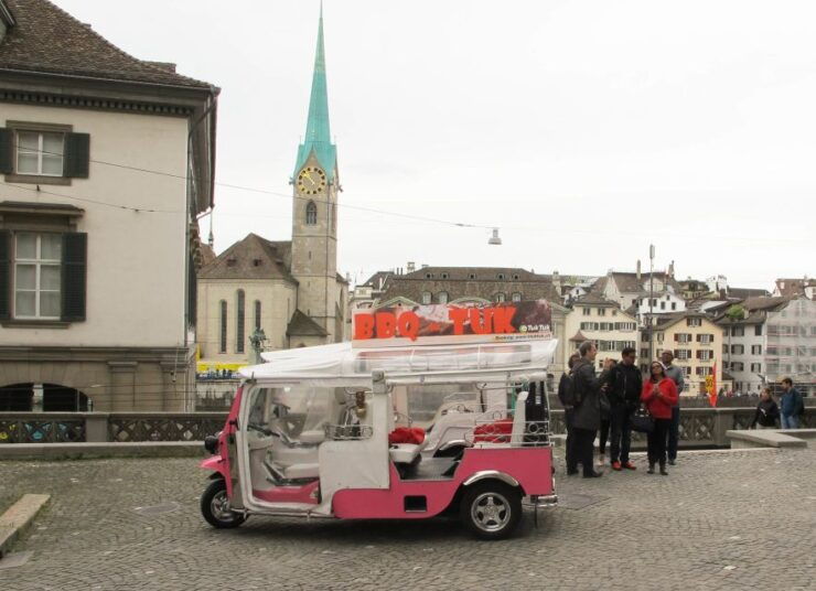 Zurich: Private Etuktuk City Tour - Live Tour Guide Options