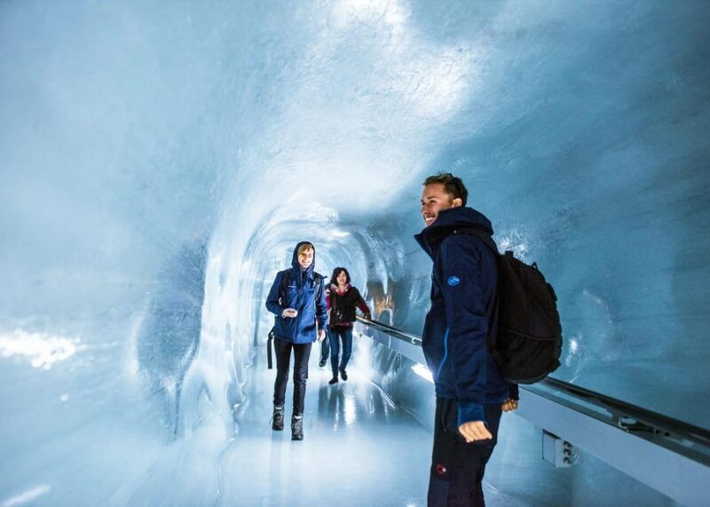 Zurich: Private Tour to Interlaken, Grindelwald & Jungfrau - Scenic Drive Through Swiss Countryside