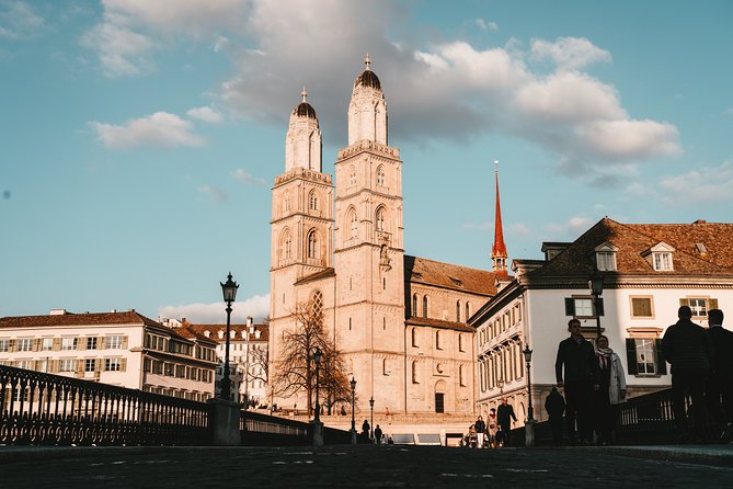 Zurich: Touristic Highlights of Zurich City With Cruise and Chocolate - Reviews and Ratings
